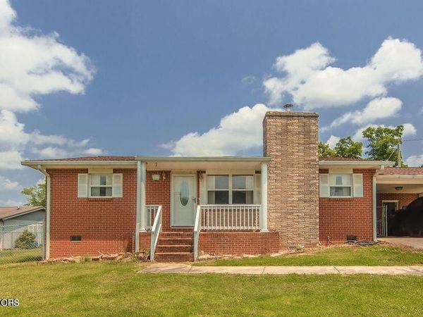 107 Hillcrest Drive, Harriman, TN 37748