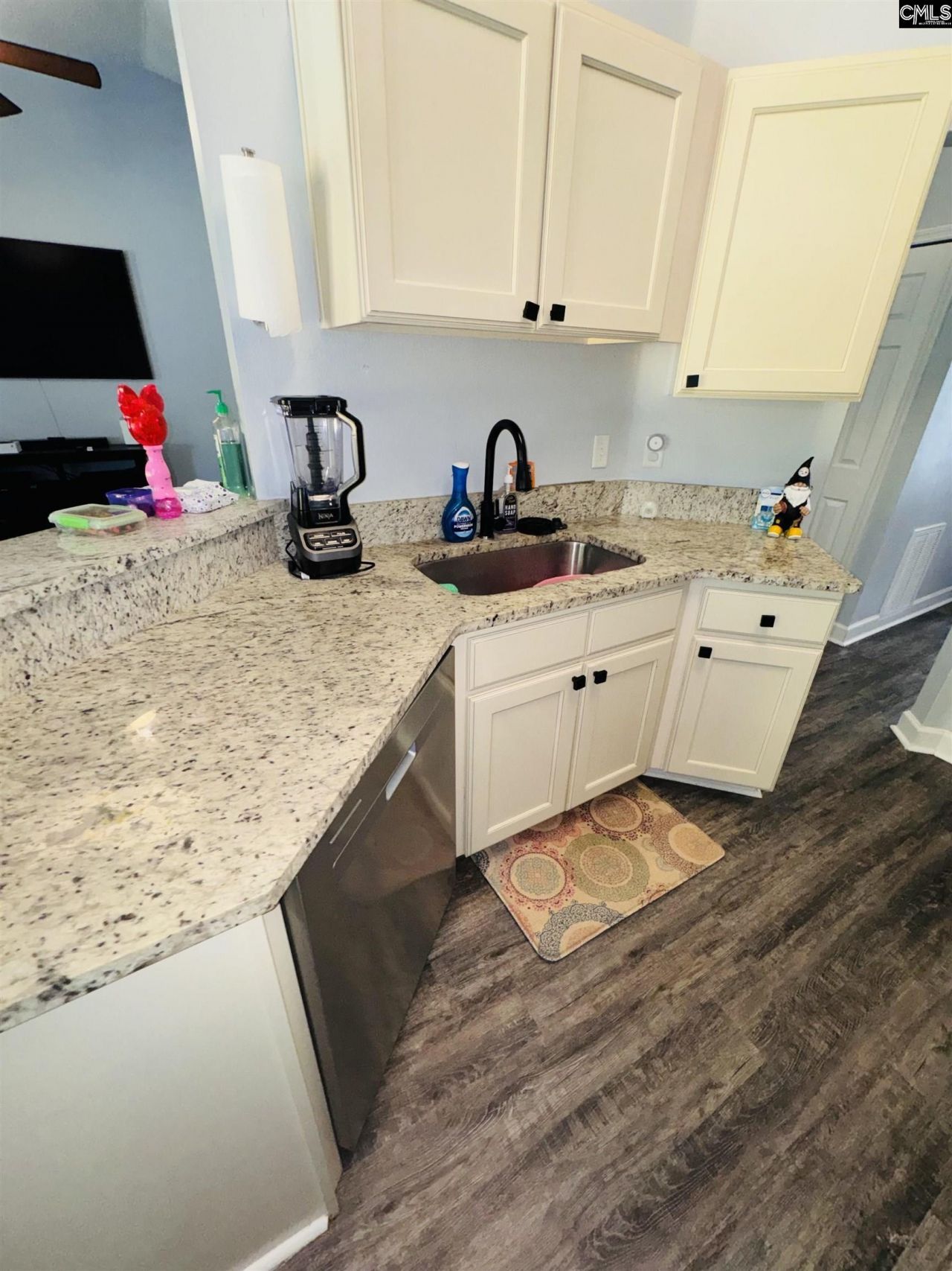 3 Avalon Drive Photo 11