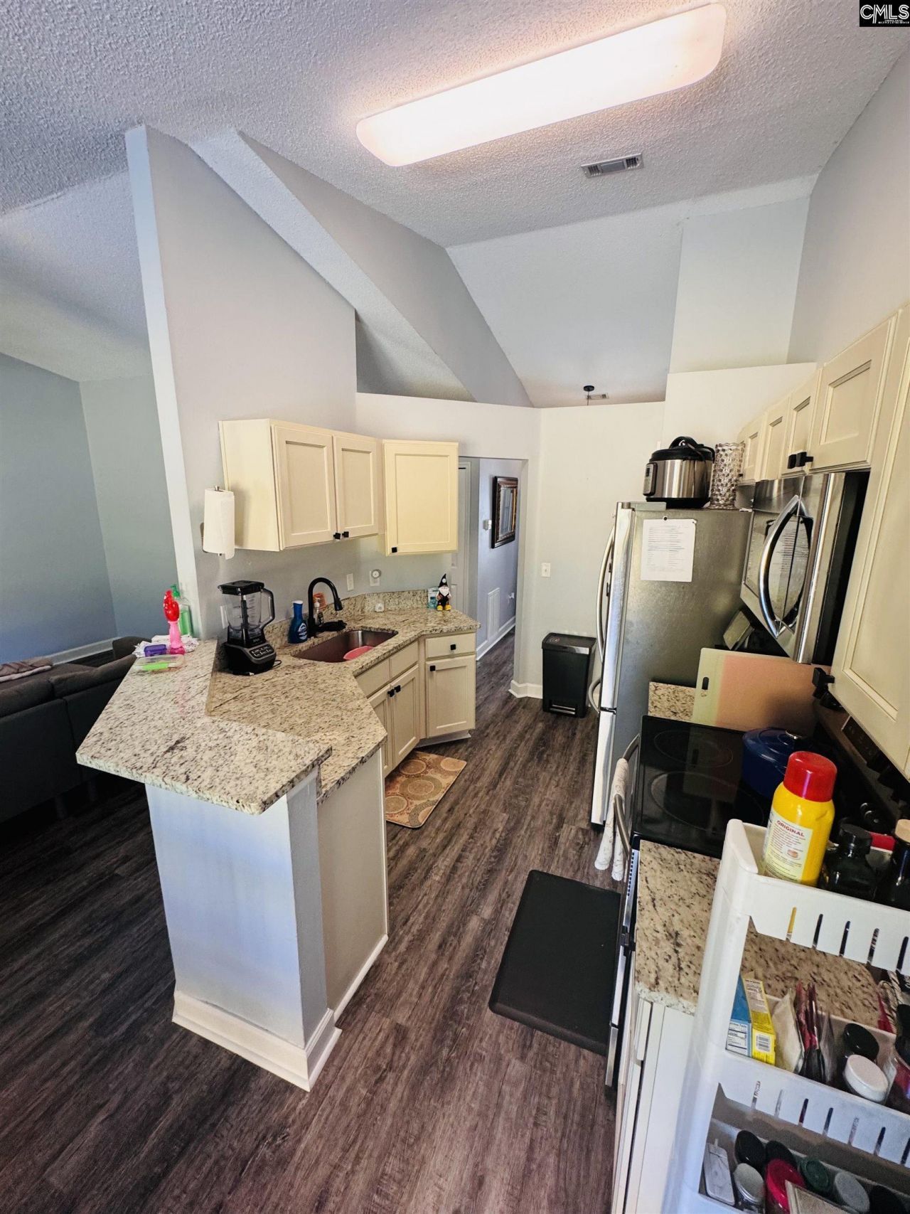 3 Avalon Drive Photo 7