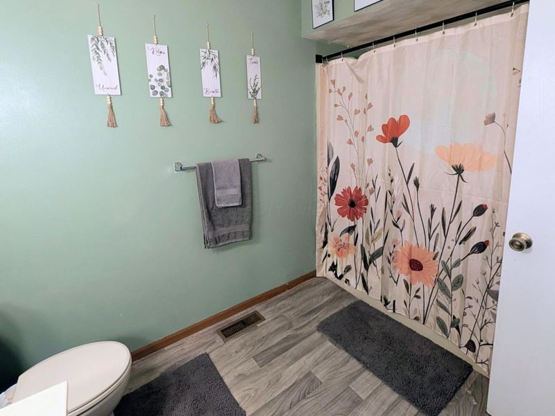 687 W Elm Street, Washington Court House, OH 43160 Photo 17