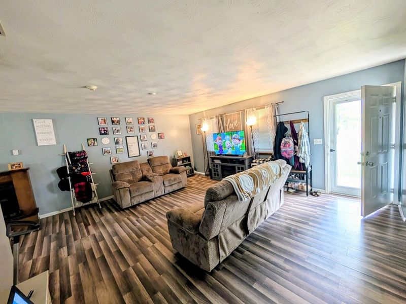 687 W Elm Street, Washington Court House, OH 43160 Photo 5