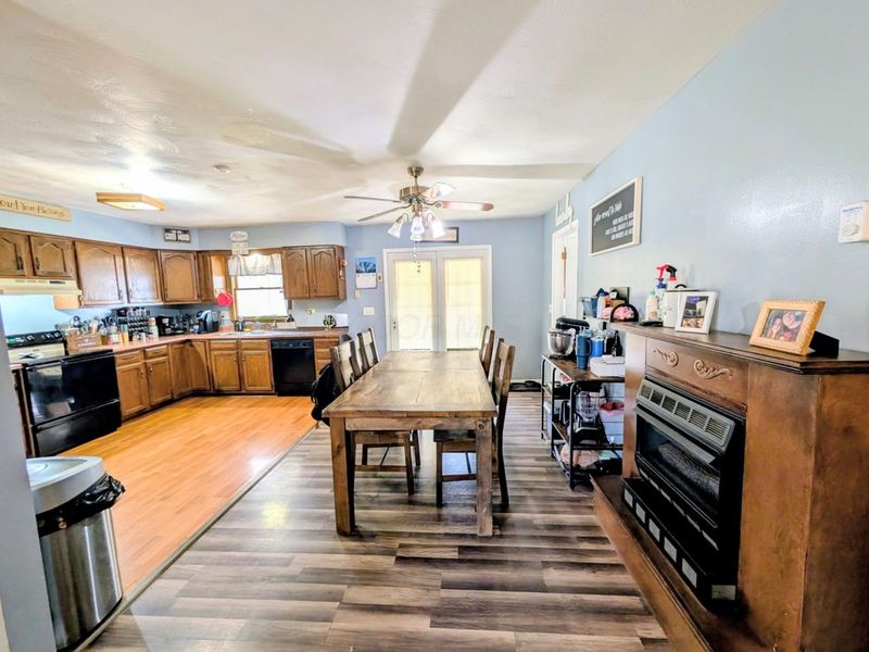 687 W Elm Street, Washington Court House, OH 43160 Photo 8