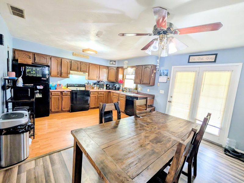 687 W Elm Street, Washington Court House, OH 43160 Photo 9