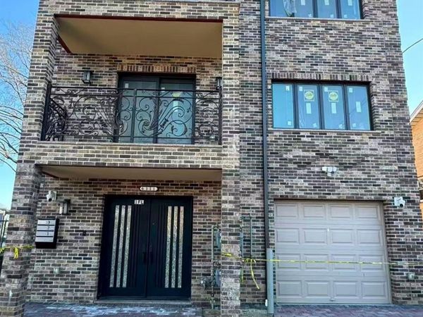 6111 168th Street , Fresh Meadows, NY 11365