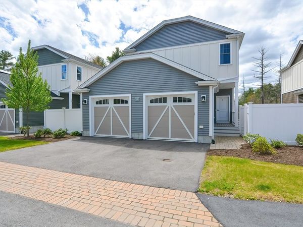18 Cleary Cir, Unit 18, Norfolk, MA 02056