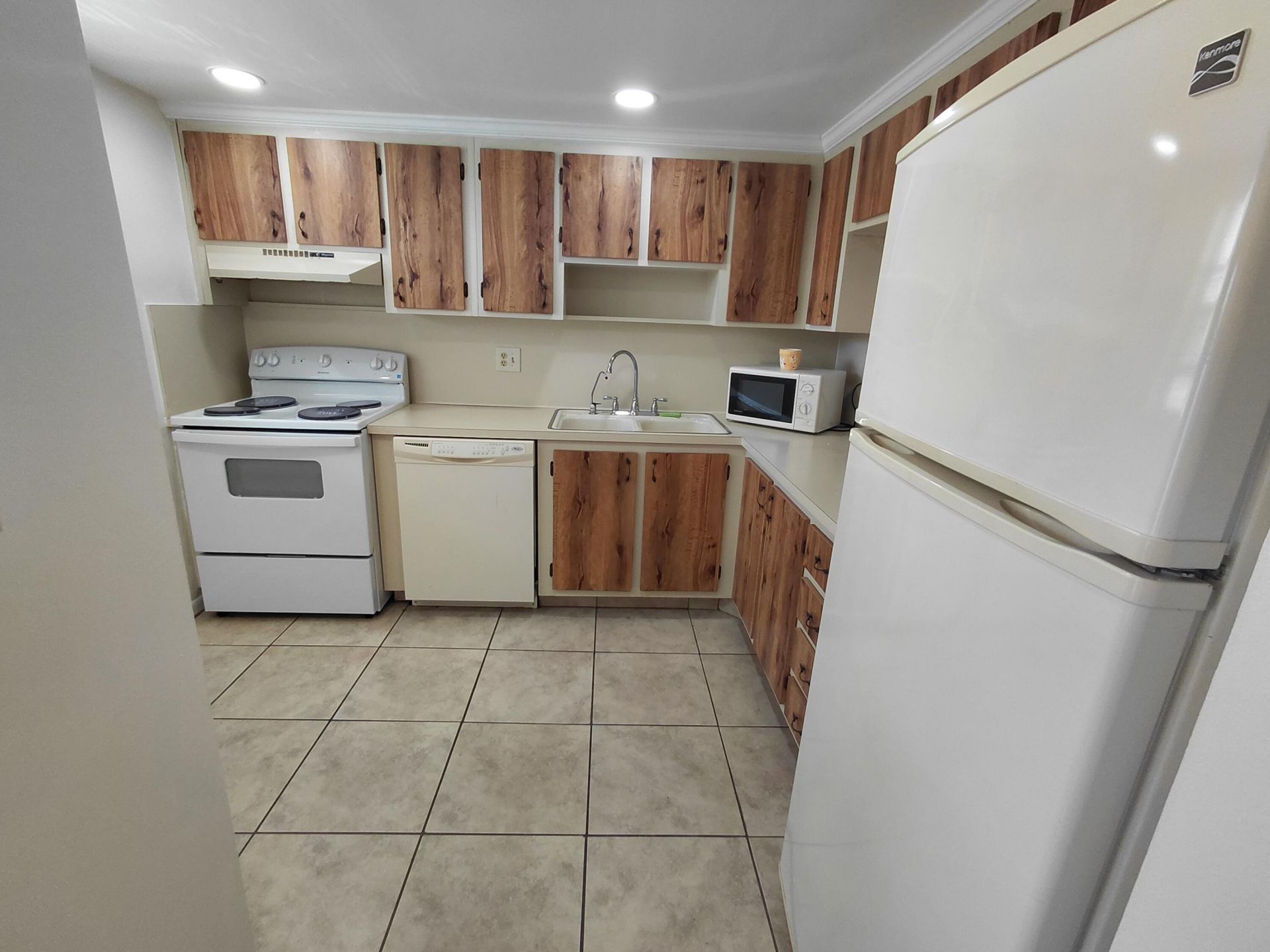 6850 Royal Palm Boulevard, Unit 211g, Margate, FL 33063 Photo