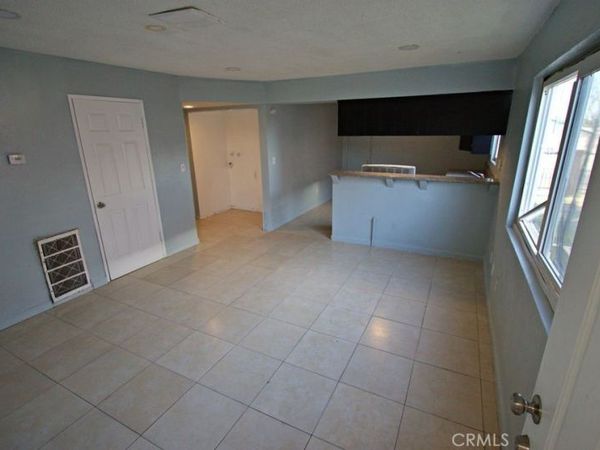 3504 Pioneer Dr, Bakersfield, CA 93306