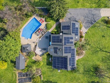 1 Allenby Drive Northport, NY 11768