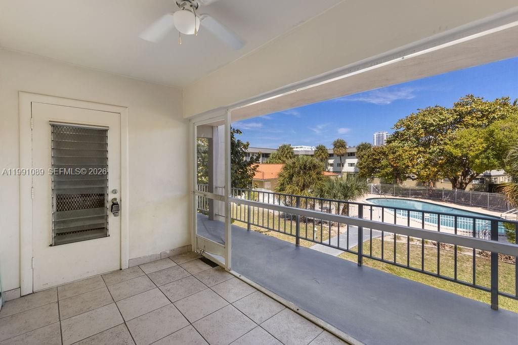 270 Layne Blvd , Unit 207, Hallandale Beach, FL 33009 Photo