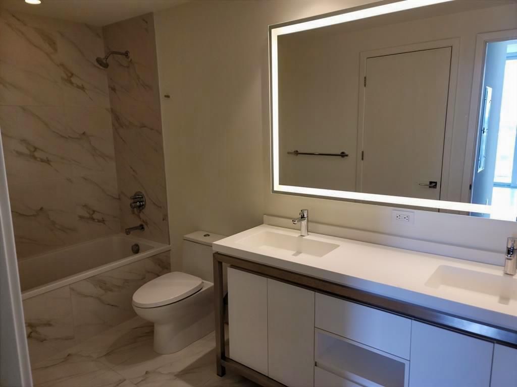 2000 Metropica Way, Unit 2107, Sunrise, FL 33323 Photo