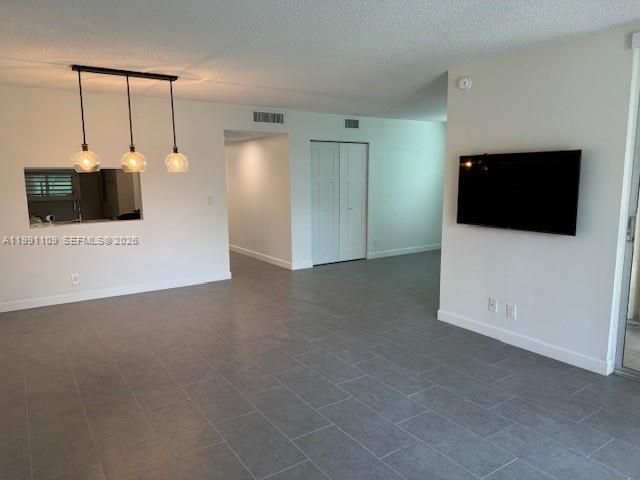 9330 Lagoon Pl , Unit 109, Davie, FL 33324 Photo