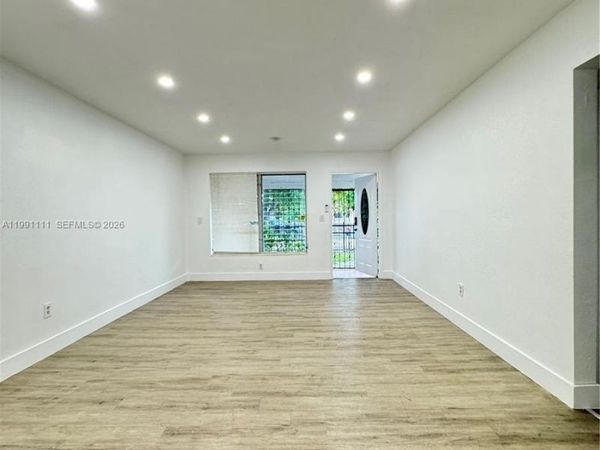 1086 NW 110th St, Unit 1, Miami, FL 33168