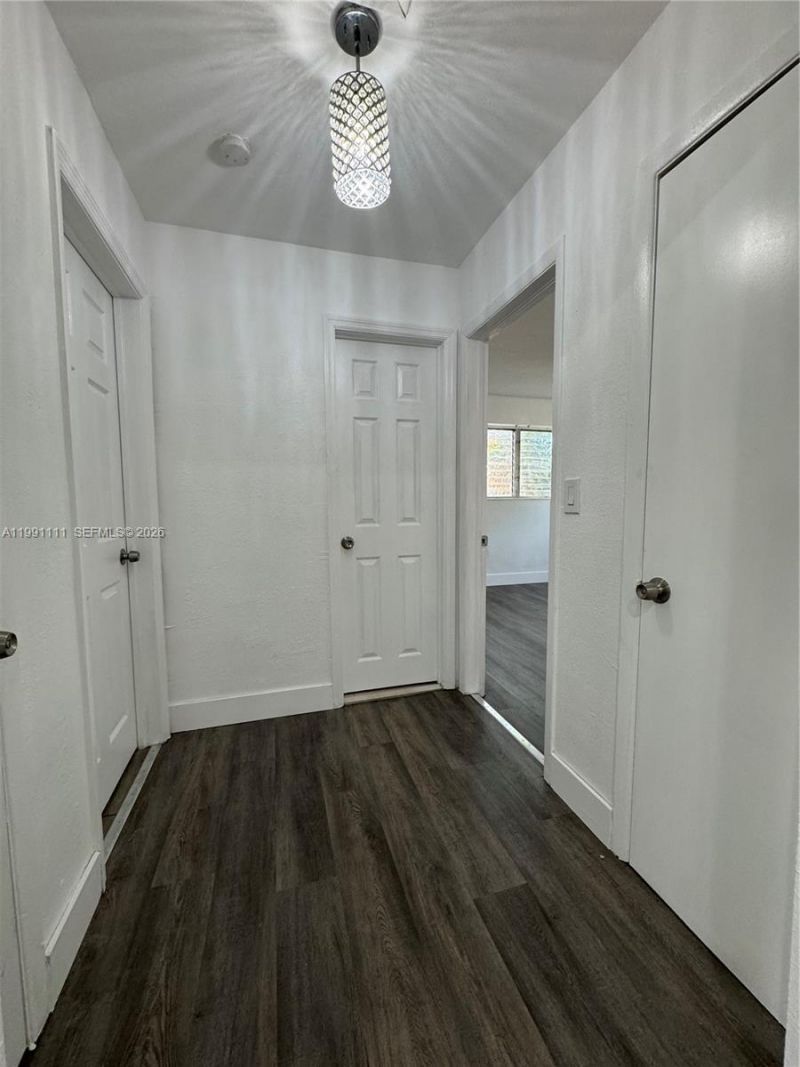 1086 NW 110th St, Unit 1, Miami, FL 33168 Photo