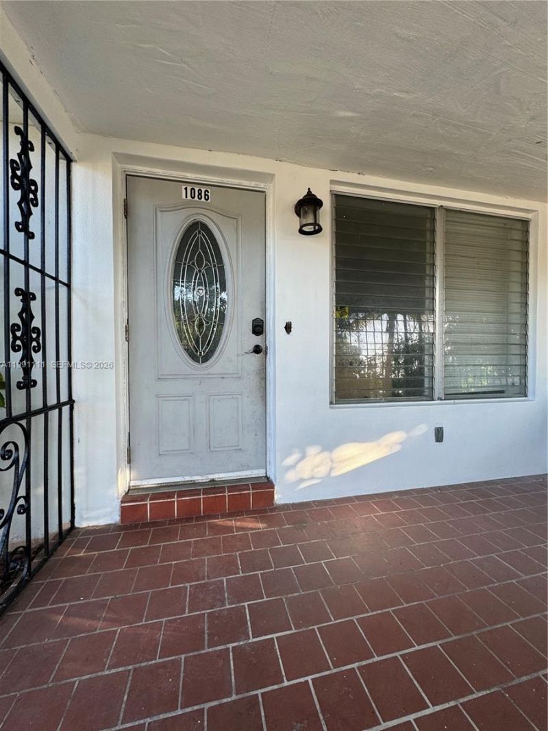 1086 NW 110th St, Unit 1, Miami, FL 33168 Photo