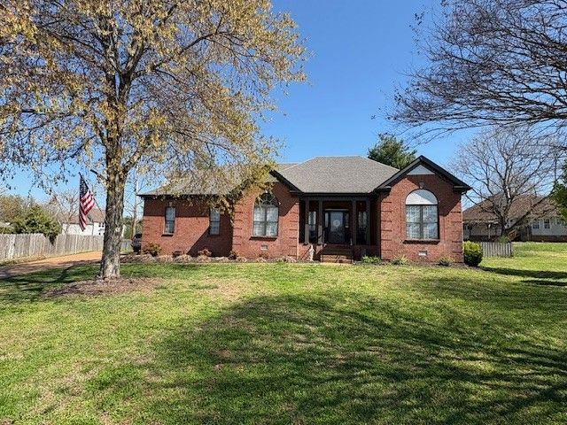 2508 Douglas Ct, Thompsons Station, TN 37179 Main Photo