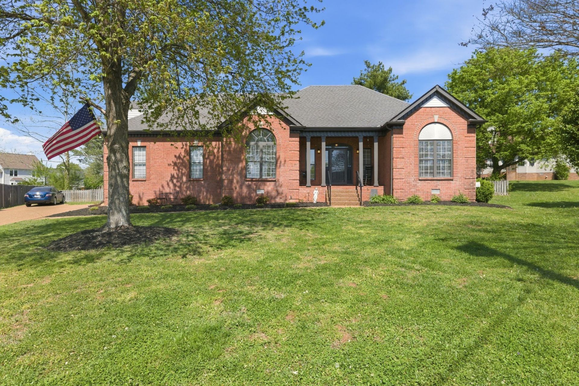 2508 Douglas Ct, Thompsons Station, TN 37179 Main Photo