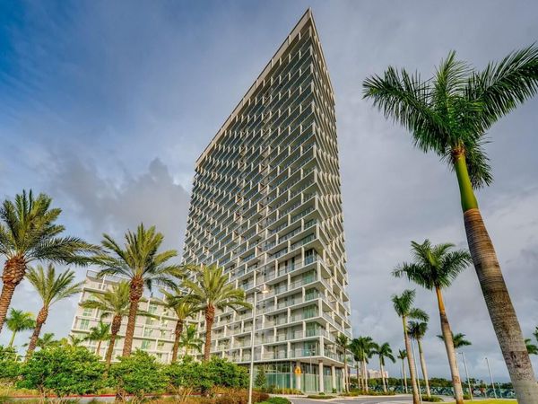 2000 Metropica Way, Unit 2107, Sunrise, FL 33323