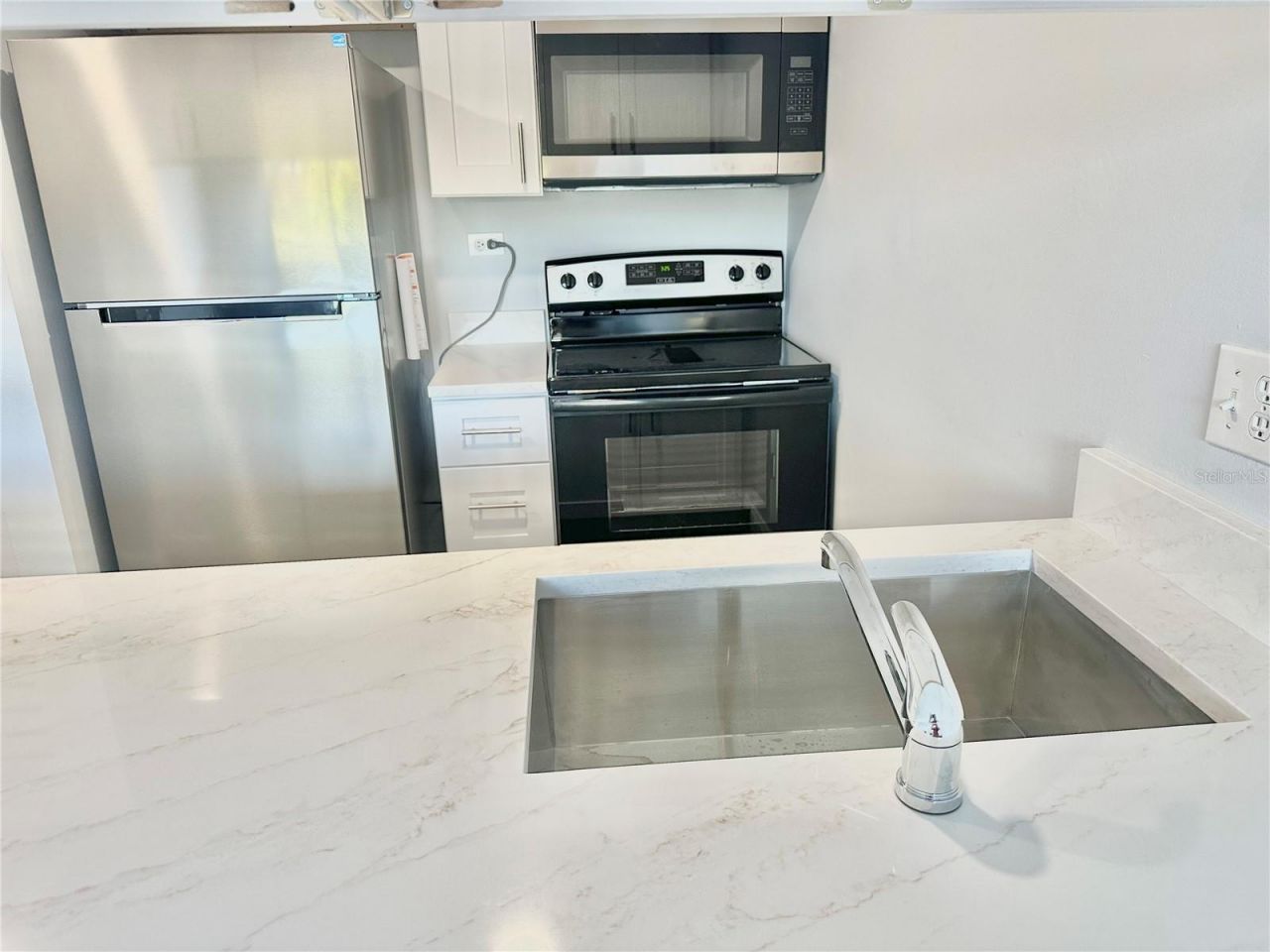 3760 Inverrary Drive, Unit 2M, Lauderhill, FL 33319 Photo