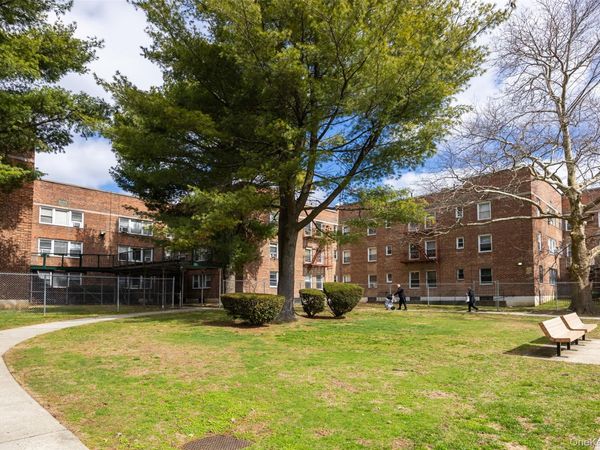 69-12 140th Street, Unit 2C, Kew Garden Hills, NY 11367