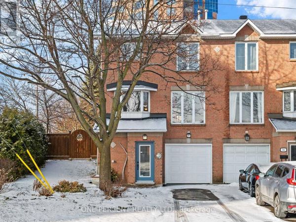 30 Maplehurst Avenue , Ottawa, ON K2H9G2