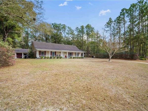 2260 Laura Drive, Semmes, AL 36575