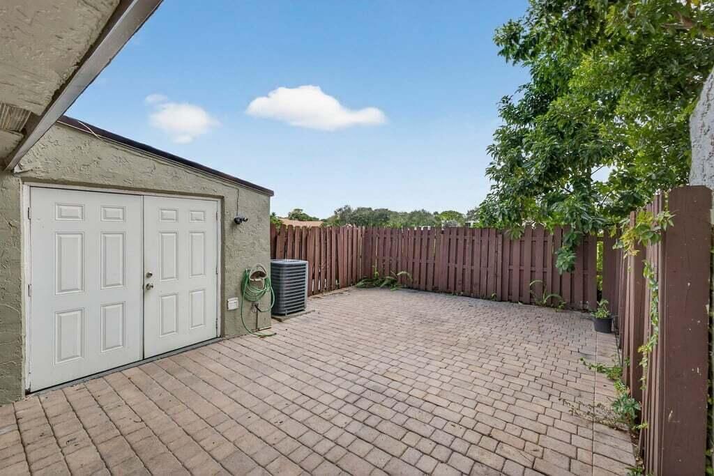 7506 NW 75th Street, Tamarac, FL 33321 Photo