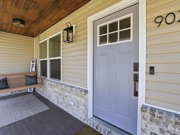 902 CIRCLE Drive , Havana, FL 32333