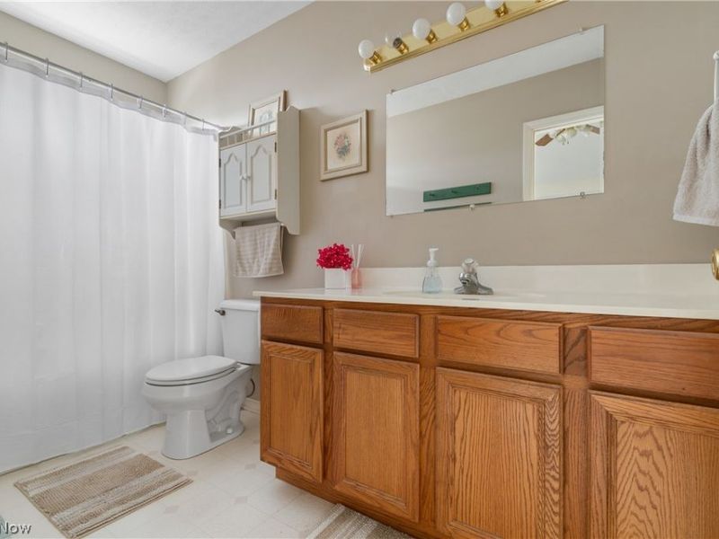 10406 Village Drive, Garrettsville, OH 44231 Photo 16