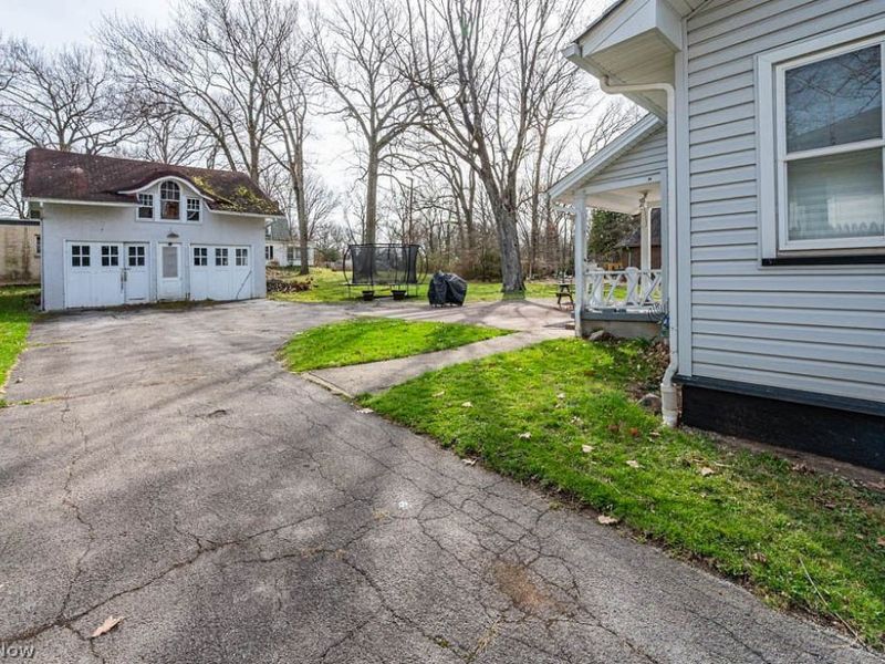 947 Ottawa Drive, Youngstown, OH 44511 Photo 3