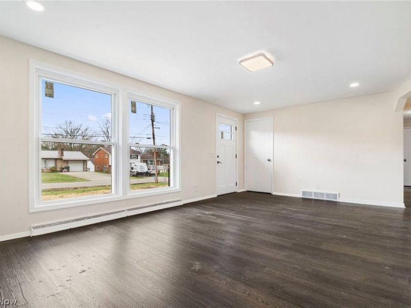 4885 4th Street NW, Canton, OH 44708 Photo 8