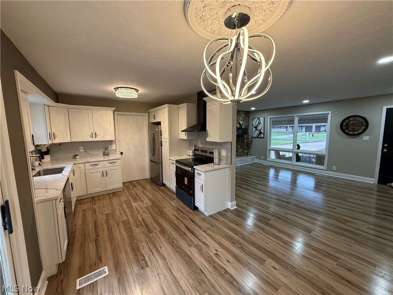 12706 Patricia Drive, North Royalton, OH 44133 Photo 9