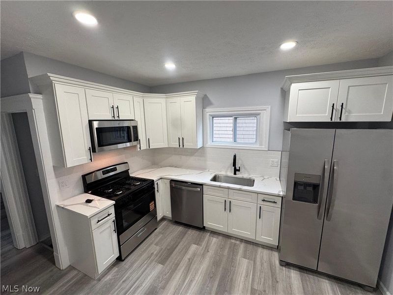 4311 Bucyrus Avenue, Cleveland, OH 44109 Photo 5