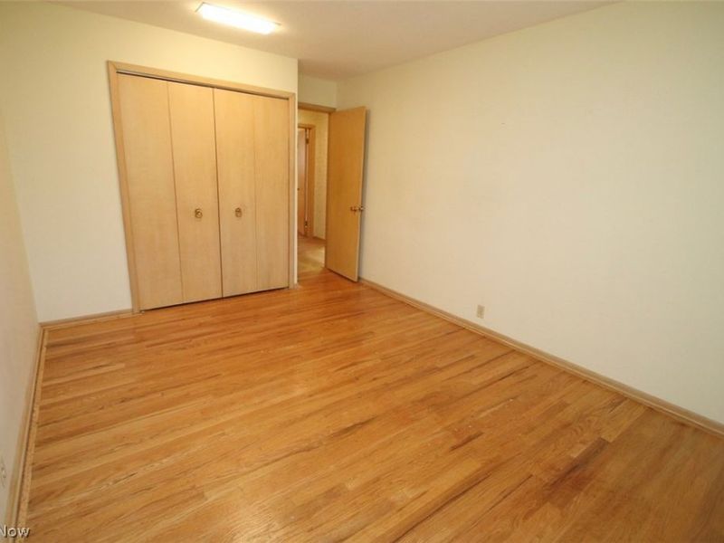 347 Royal Oak Boulevard, Richmond Heights, OH 44143 Photo 22