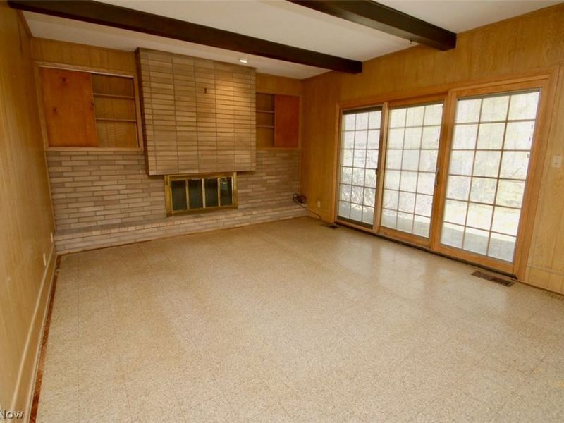 347 Royal Oak Boulevard, Richmond Heights, OH 44143 Photo 3