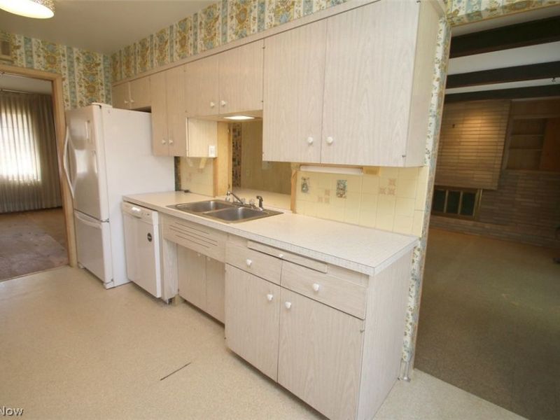 347 Royal Oak Boulevard, Richmond Heights, OH 44143 Photo 8