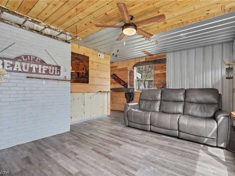 1961 Flint Avenue, Akron, OH 44305 Photo 10