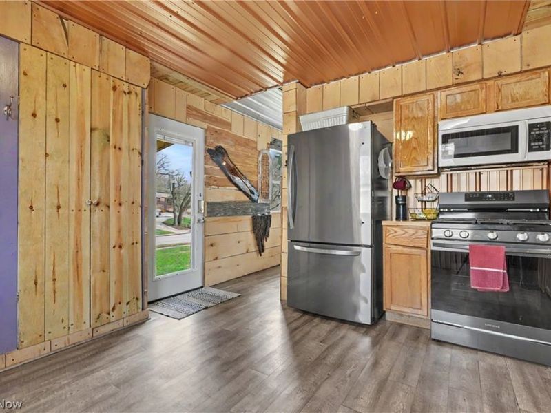 1961 Flint Avenue, Akron, OH 44305 Photo 16