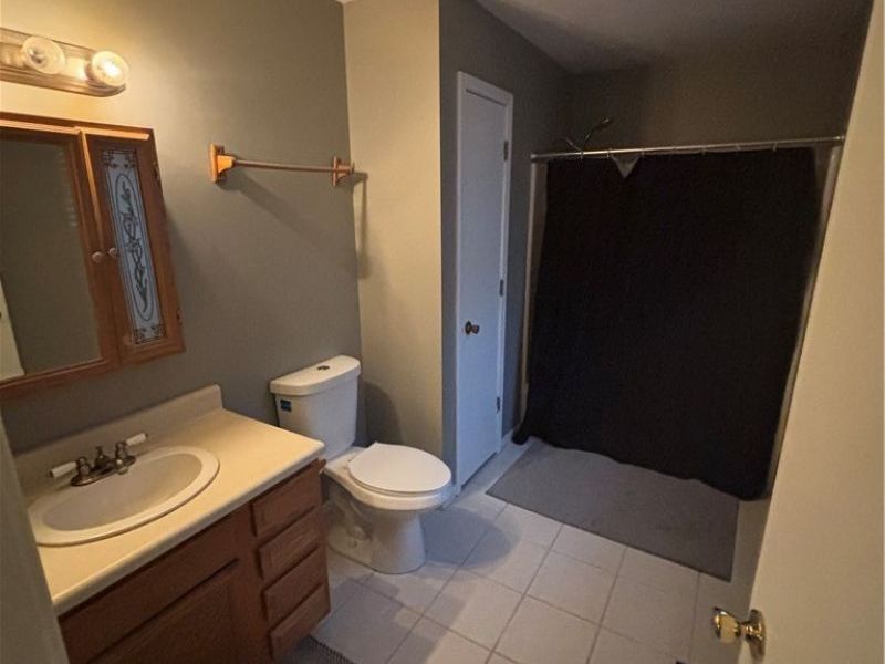 1281 Signature Drive, Youngstown, OH 44515 Photo 10