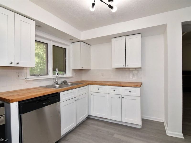 4495 Ammon Road, South Euclid, OH 44143 Photo 8