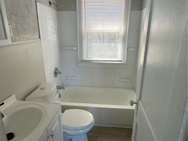 3153 E 102nd Street, Cleveland, OH 44104 Photo 17