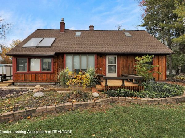 1515 Linden Street, East Lansing, MI 48823