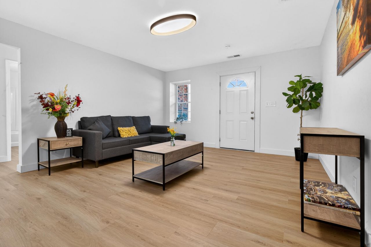 3431 Highmarket Street Photo 20