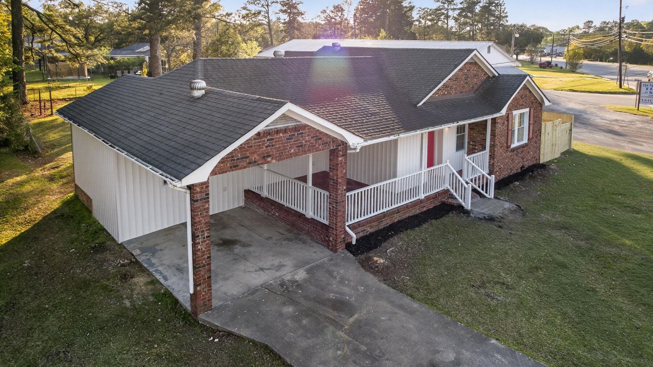 3431 Highmarket Street Photo 4