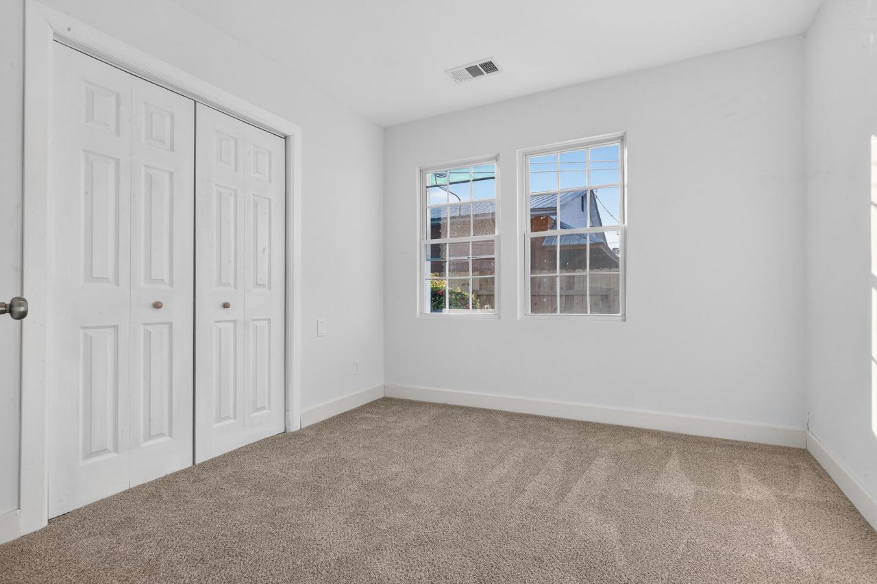 3431 Highmarket Street Photo 43