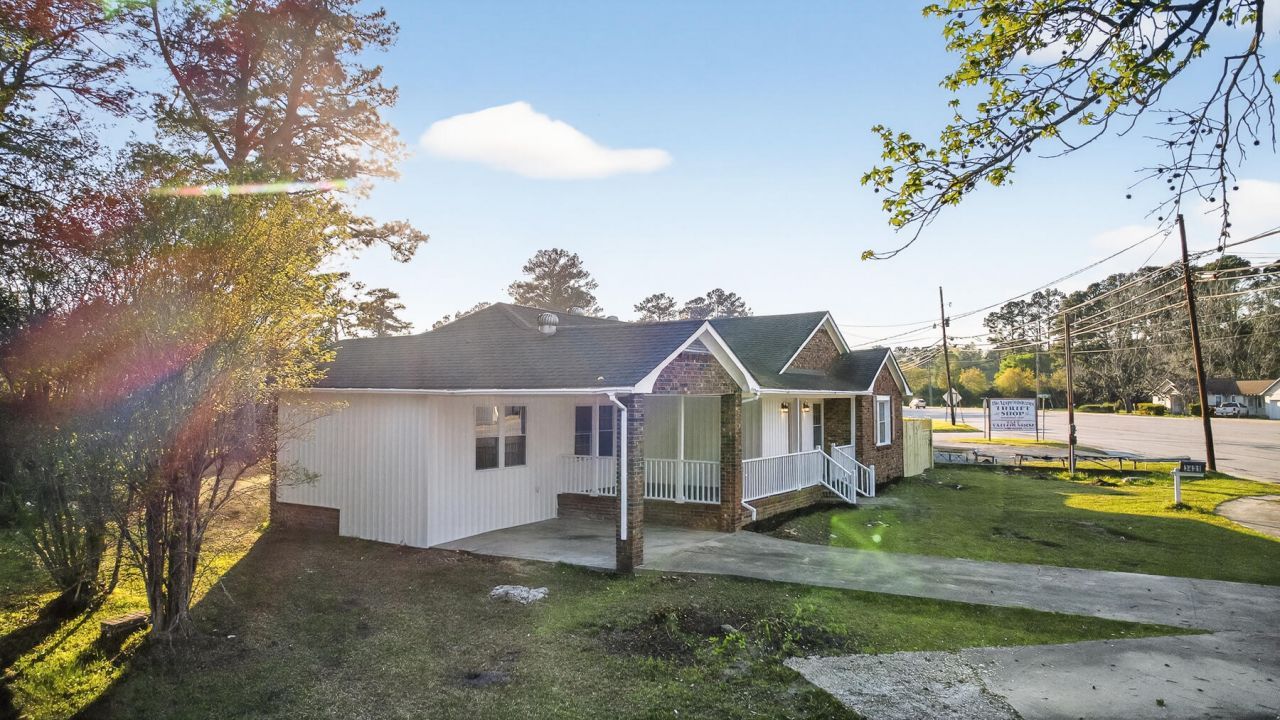 3431 Highmarket Street Photo 9