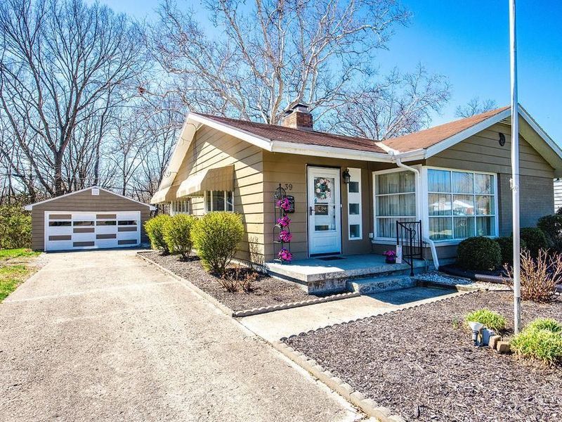 39 Hermay Drive, Hamilton, OH 45013 Photo 1