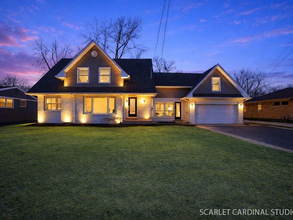 774 N Kenilworth Avenue , Glen Ellyn, IL 60137