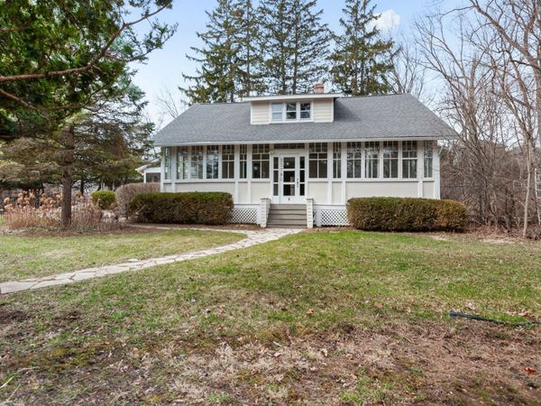 23780 N Hess Drive , Cary, IL 60013