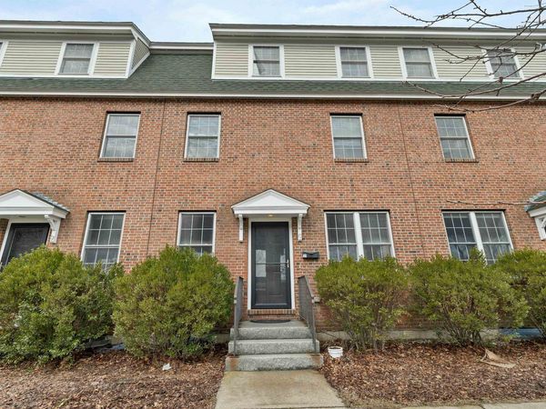 9 Falkland Place, Unit A3, Portsmouth, NH 03801