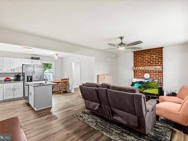 2010 LAKE RD, LOTTSBURG, VA 22511